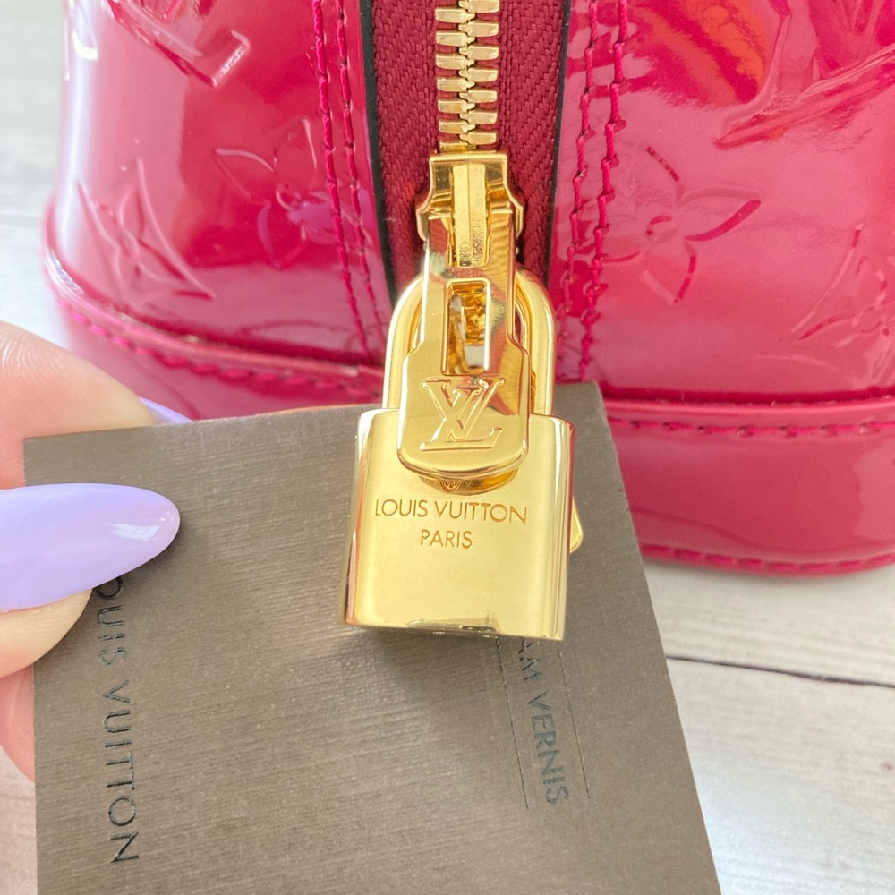 ❣️SOLD LV Alma Vernis PM Rose Indien - Picture 8 of 16